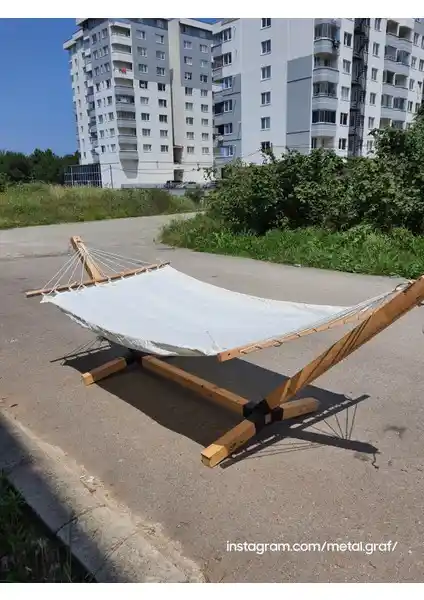 Metalgraf Ahşap Hamak Ayağı: Dayanıklı ve Estetik Tasarım ile Rahatlama İmkanı