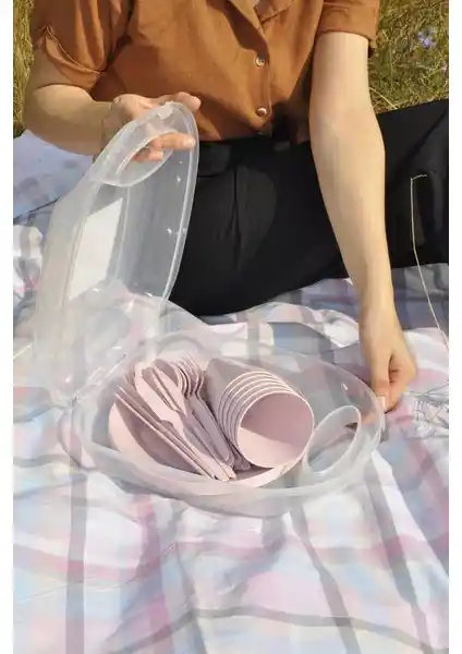 Saban 32 Parça Eko Piknik Seti Pudra Renk ile Pratik ve Şık Doğa Aktiviteleri