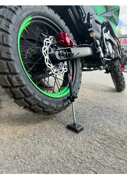 Simmak Motorsiklet Krikosu Kalırma Sehpası: Dayanıklı ve Pratik Motor Bakım Çözümü