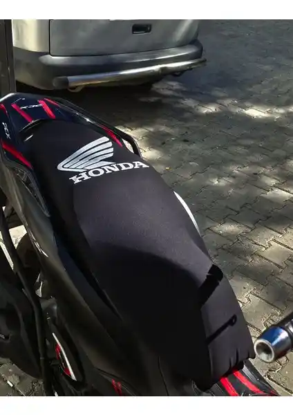 Vizyontek Pcx Uyumlu Siyah Koltuk Kılıfı: Şıklık ve Dayanıklılık Sunan Modern Tasarım