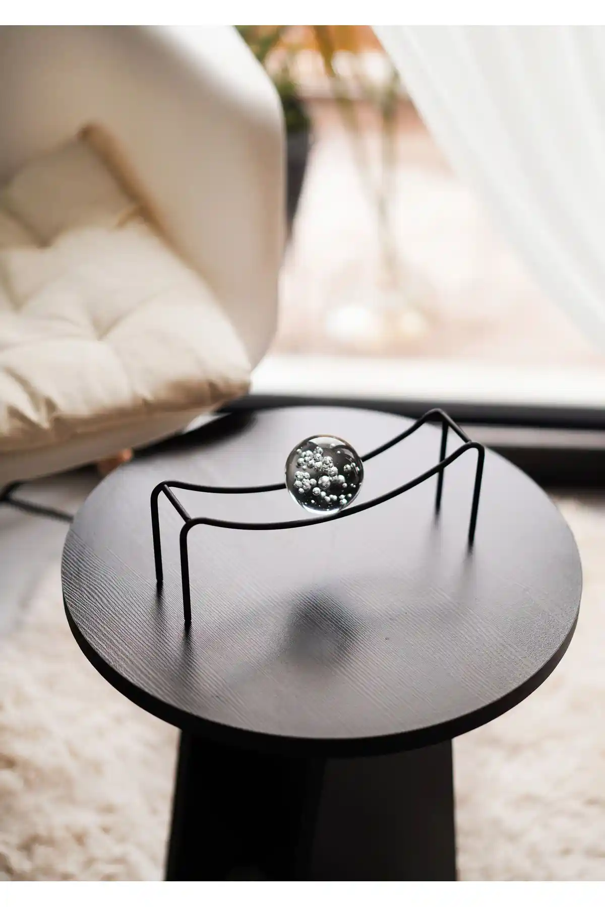 Metal Siyah Gondol Model Dekoratif Masaüstü Ürününün Estetik ve İşlevselliği