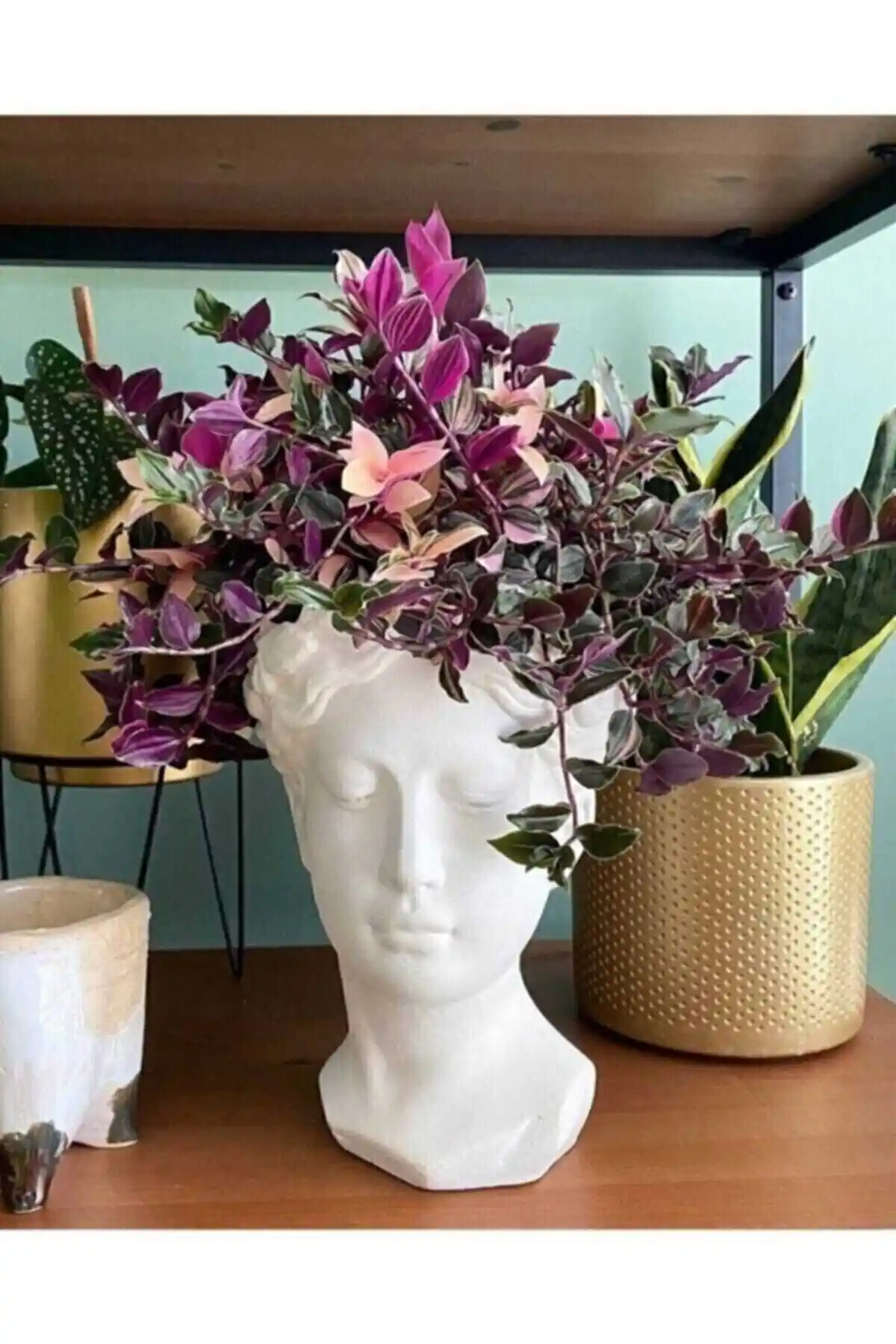 MİMESHelen Heykel Büst: Modern Dekorasyonda Estetik ve Fonksiyonellik Sunuyor