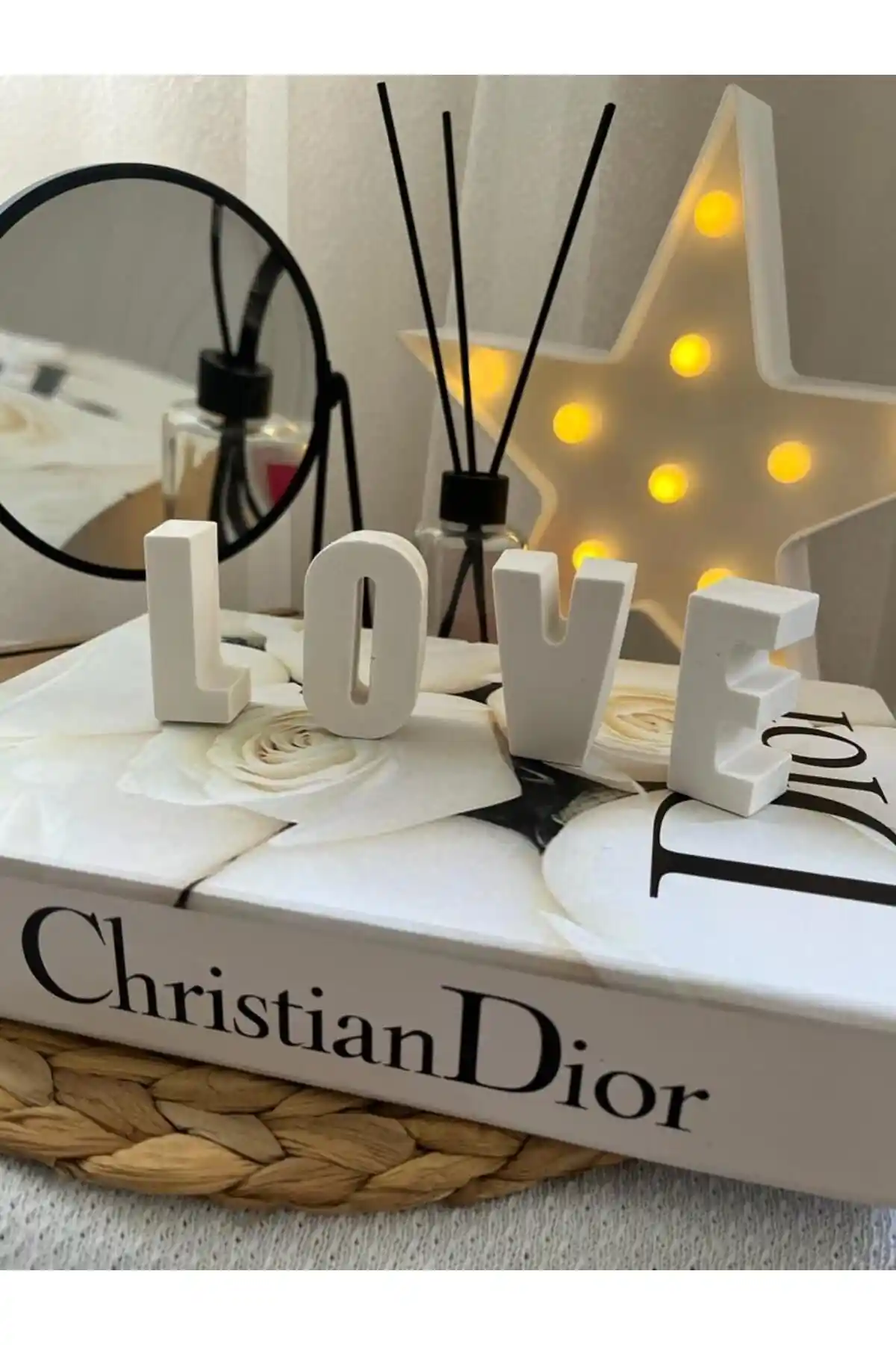 MİMİKRİ HOME Dekoratif Biblo Kokulu Love Yazısı: Estetik ve Fonksiyonel Tasarım