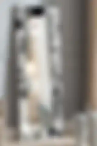 Victor Vallery Marilyn Monroe Dekoratif Duvar Aynası - Modern Tasarımı ve Kalite