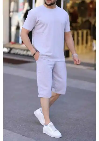 Vanessa Design Erkek Bürümcük Şortlu Takım: Günlük Şıklık ve Konforun Modern Yansıması