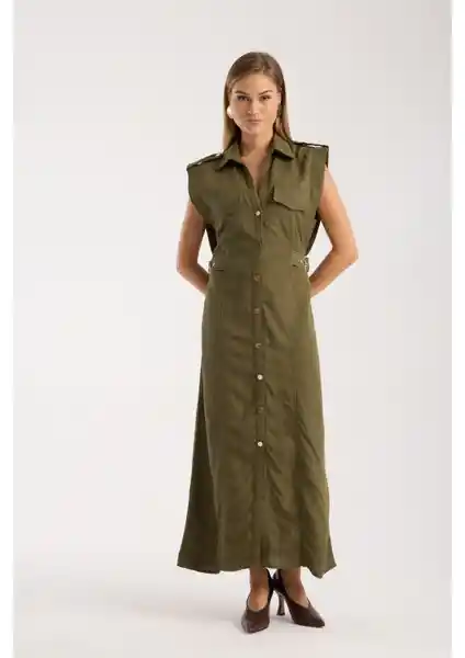 Zarina Düğmeli Keten Elbise: Şık ve Rahat Tasarımıyla Yaz Aylarının Favorisi