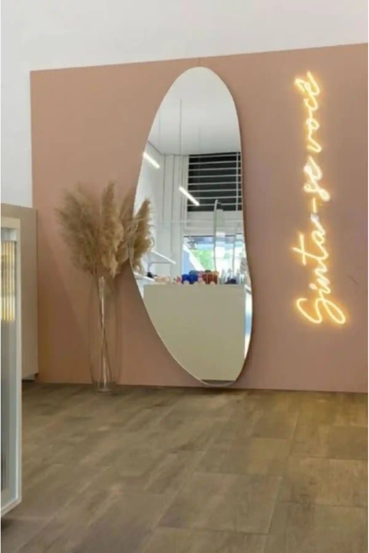 ANT HOME Nova Asimetrik Ayna ile Evinizde Şıklığı ve Zarafeti Yakalayın