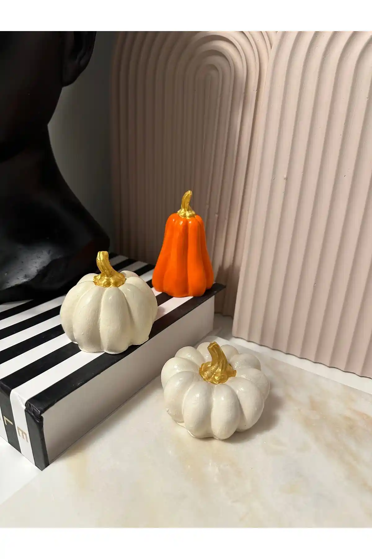 El Yapımı Beton Bal Kabağı Seti ile Modern Ev Dekorasyonunuzu Geliştirin