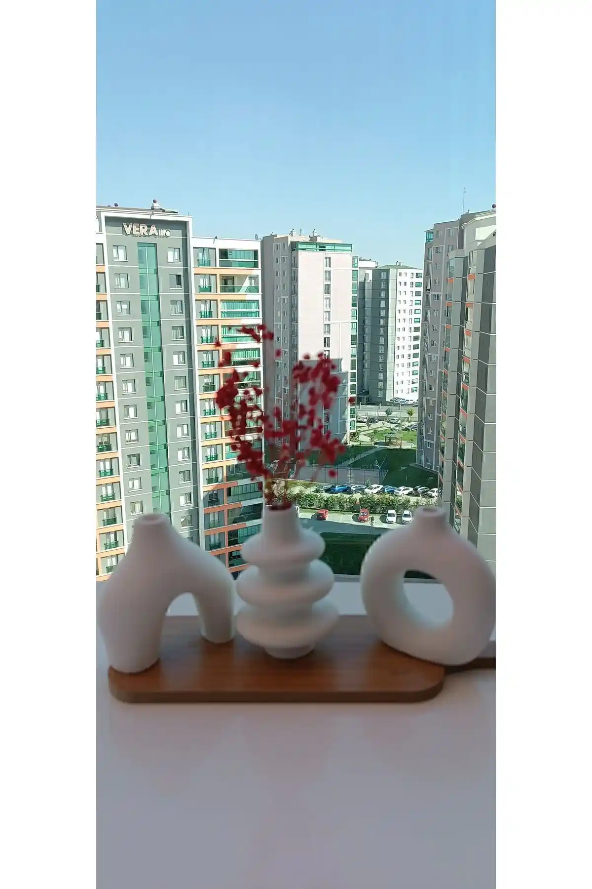 İnesit Design Minimal Vazo Seti: Şık ve Estetik Bir Dekorasyon Ürünü