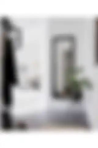 MİRRORSS Ahşap Duvar Hol Aynası: Modern Tasarım ve Fonksiyonelliğin Buluşması