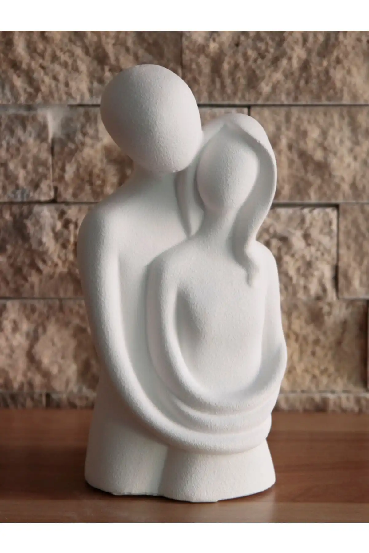 Stonnish Sarılan Çift Biblo: Modern Tasarım ile Şıklığı Yakalayın