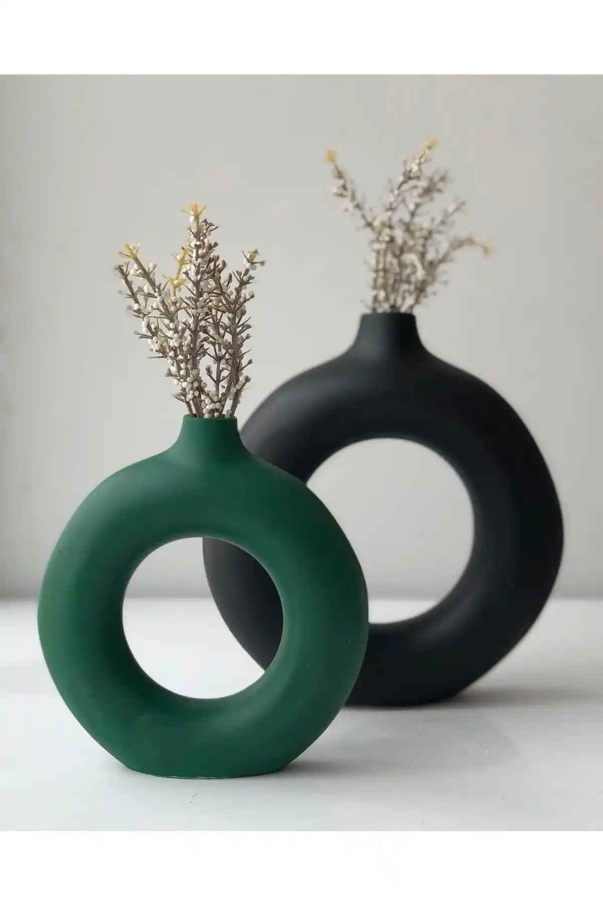 Thiramis Homeconcept Siyah&Yeşil 2’li Halka Vazo: Modern ve Şık Tasarım
