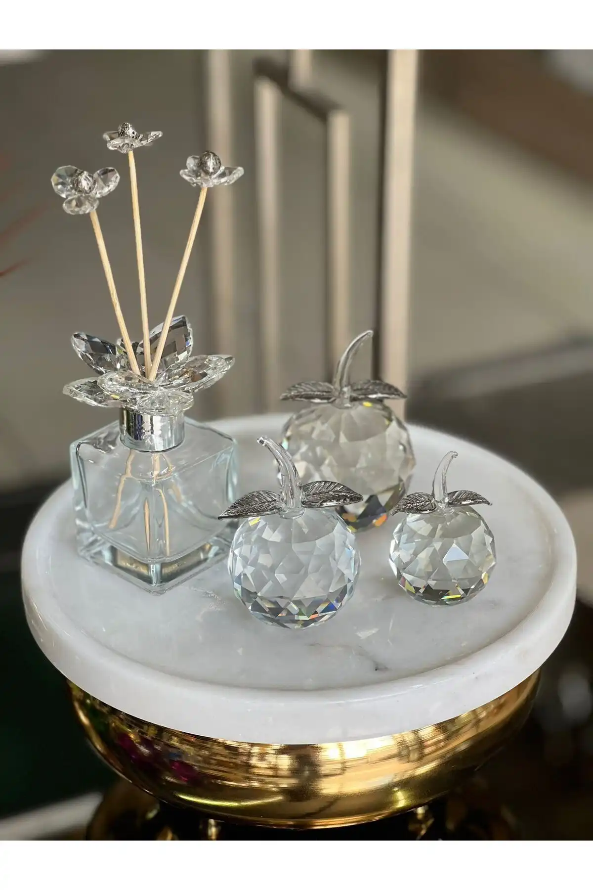 ArzzHome 3'lü Kristal Elma Obje Seti ile Evinizi Şık Bir Şekilde Dekore Edin