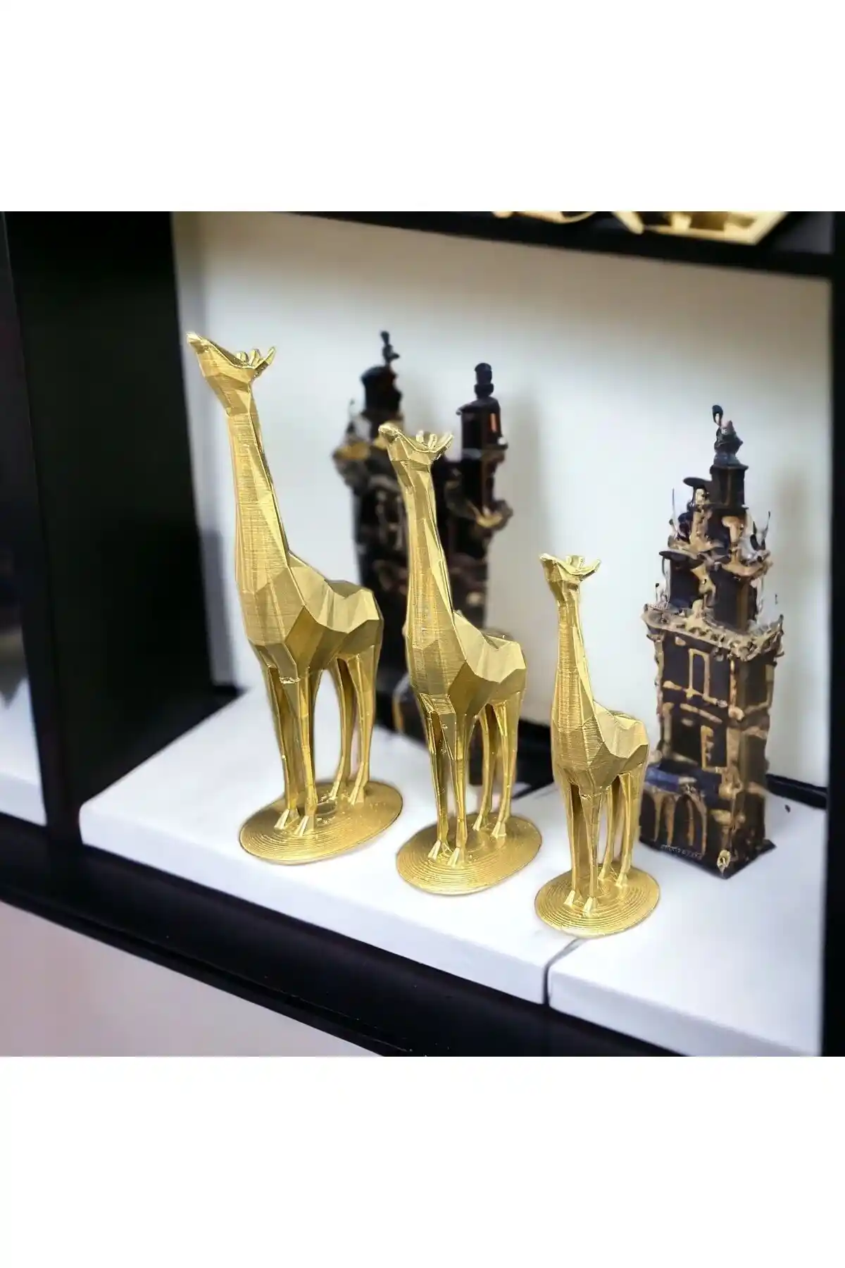 LuDesign3'lü Kübik Zürafa Biblo: Modern ve Şık Dekorasyona Yeni Bir Soluk