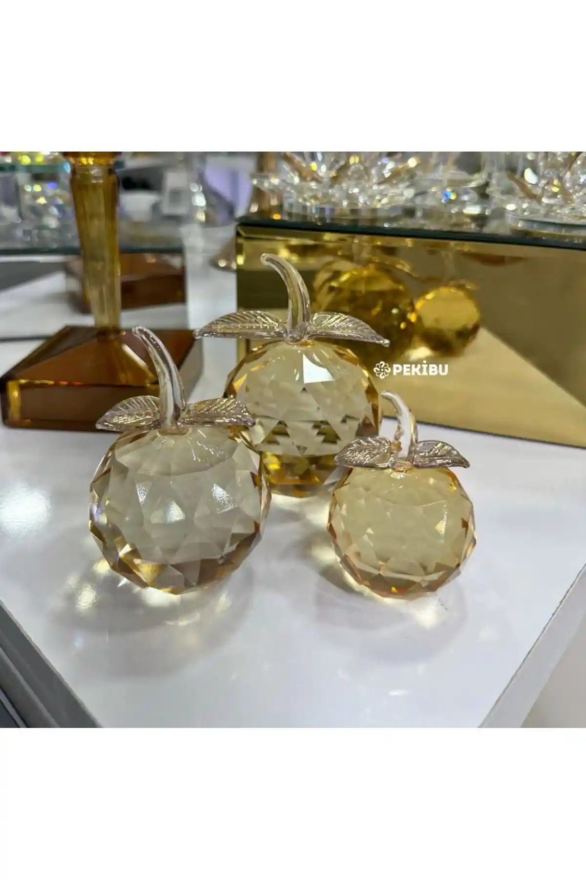 PEKİBU 3'lü Kristal Cam Elma Dekor Seti ile Evinizi Modernleştirin