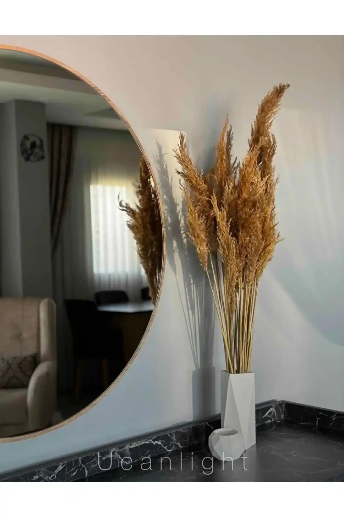 Ucanlight Dekoratif Uzun Prizma Vazo: Şıklık ve Dayanıklılık Arasında