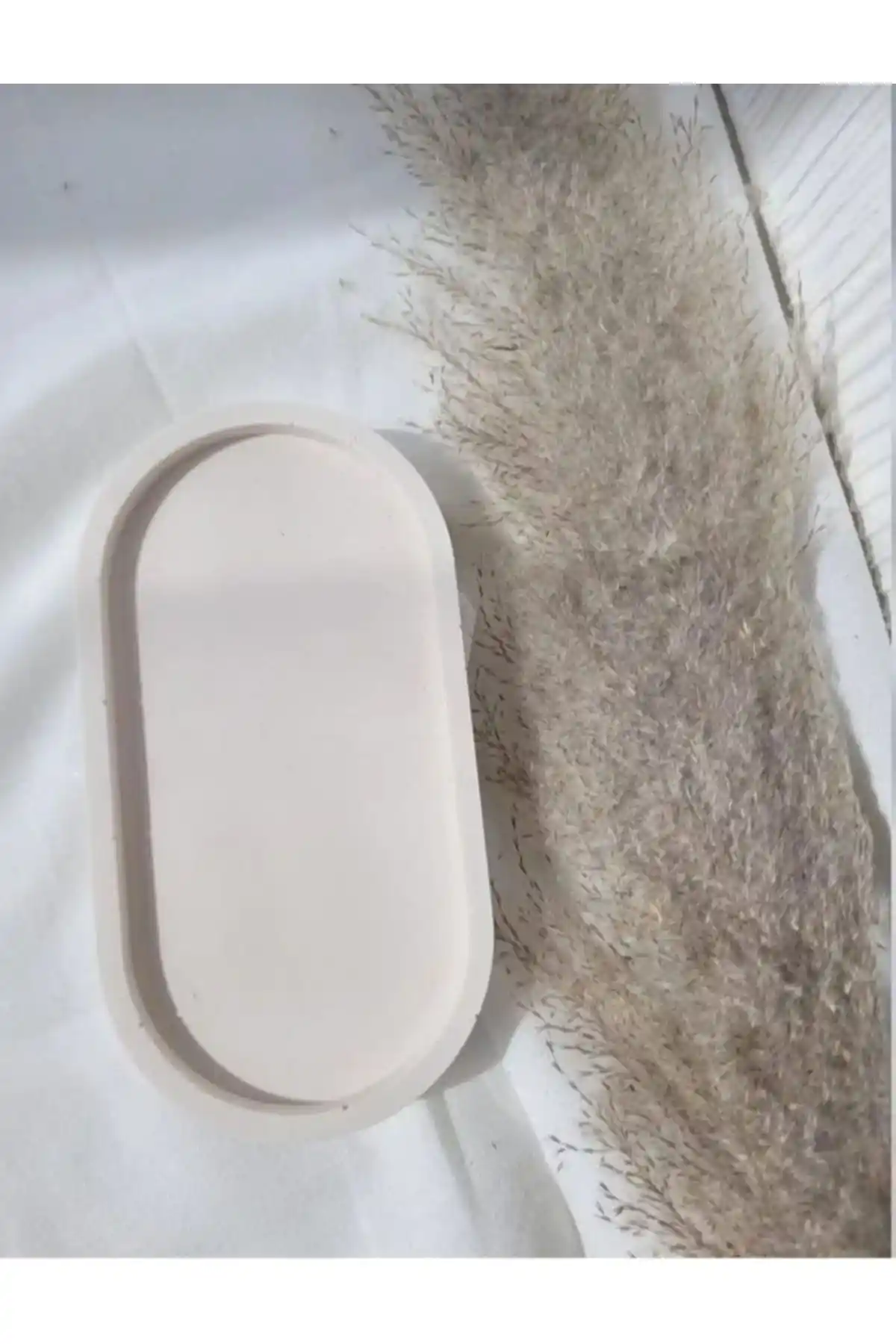 YAŞEHOME Oval Tepsi: Modern Tasarım ile Estetiği ve Fonksiyonelliği Birleştirir