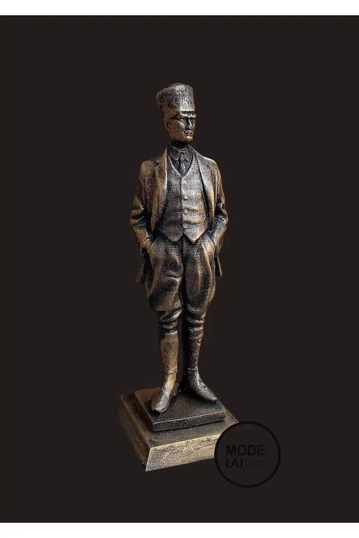 Detaylı İnceleme: MODELAJSANAT Atatürk Heykeli ile Şıklığı ve Geleneksel İhtişamı Yakalayın