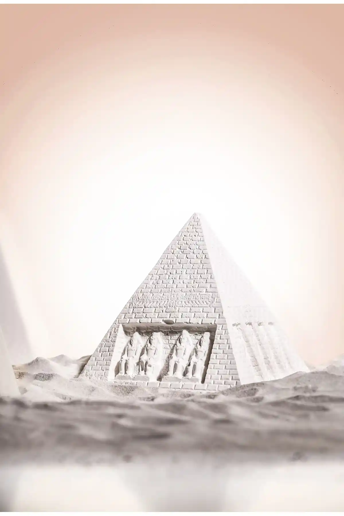 LALEZEN HOME Antik Mısır Piramit Dekor Obje ile İhtişamı Yakalayın