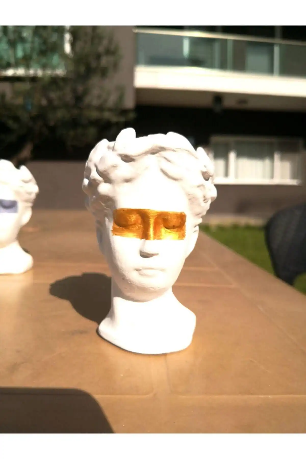 ALCSTORE Antik Gold Maskeli Helen Büst Heykel Mumluk: Estetik ve İşlevsellik