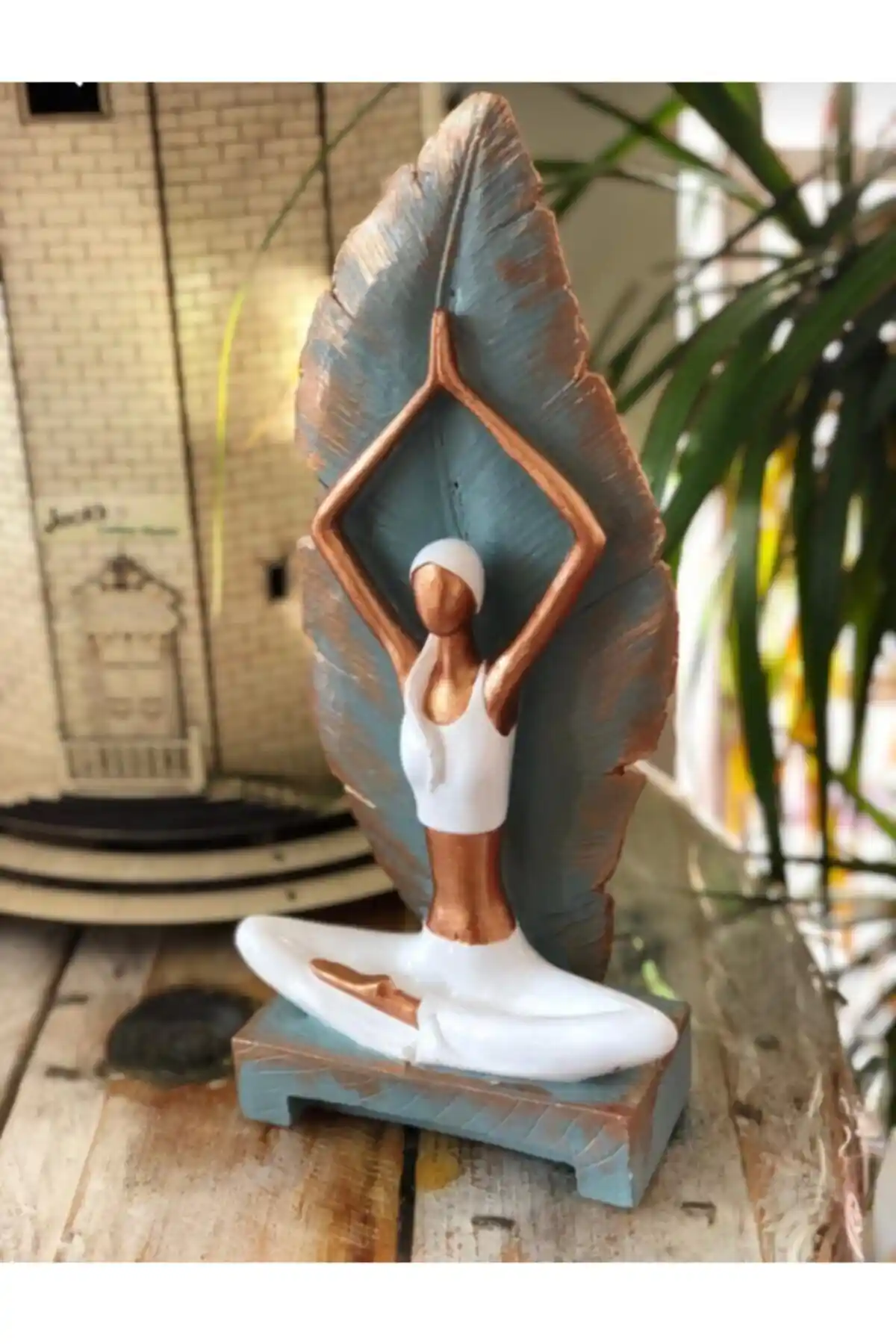 HDaksesuar Yoga Yapan Kadın Biblo ile Estetik ve Sağlıklı Ev Dekorasyonu Sağlayın