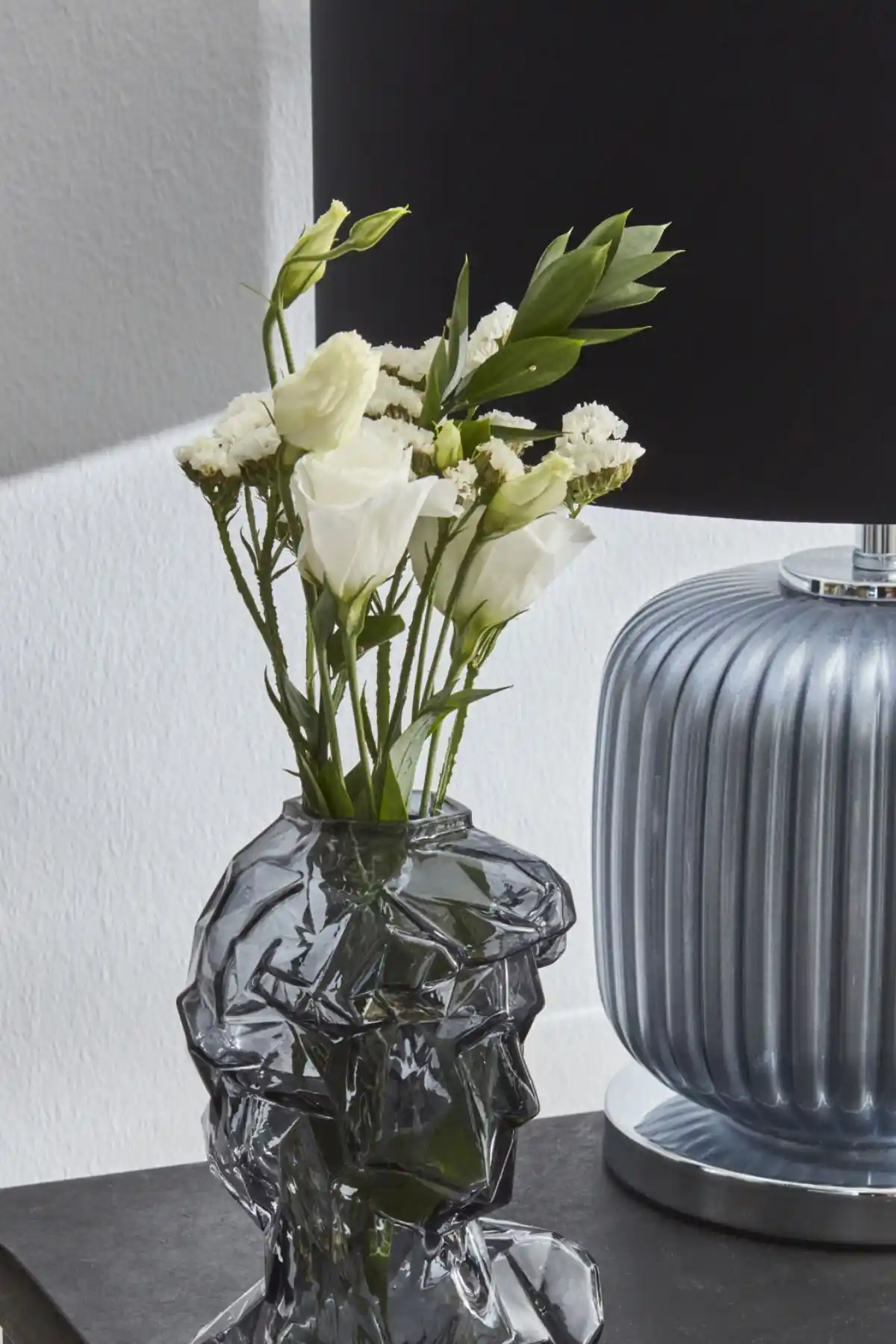 Karaca Home Donnie Dekoratif Cam Kafa Biblo - Şıklığı ve Zarafeti Yansıtan Tasarım