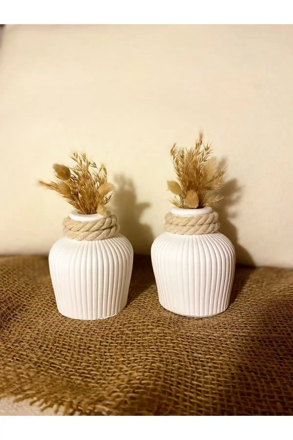 BNGE Ticaret’in Modern Tasarımlı El Yapımı Dekoratif Vazoları Hakkında İnceleme