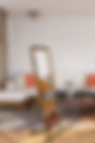 HediyeSet Masif Ahşap Ayaklı Boy Aynası: Şık ve Fonksiyonel Bir İnceleme