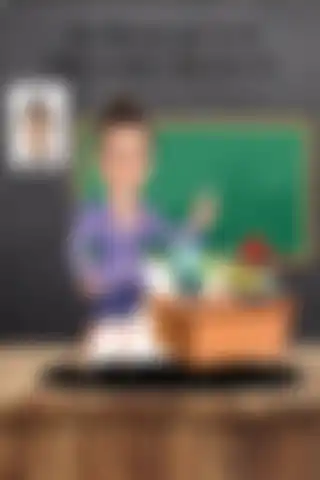 Kişiye Özel Öğretmen Karikatürlü 3D Ahşap Biblo ile Anlamlı Hediye Fikirleri