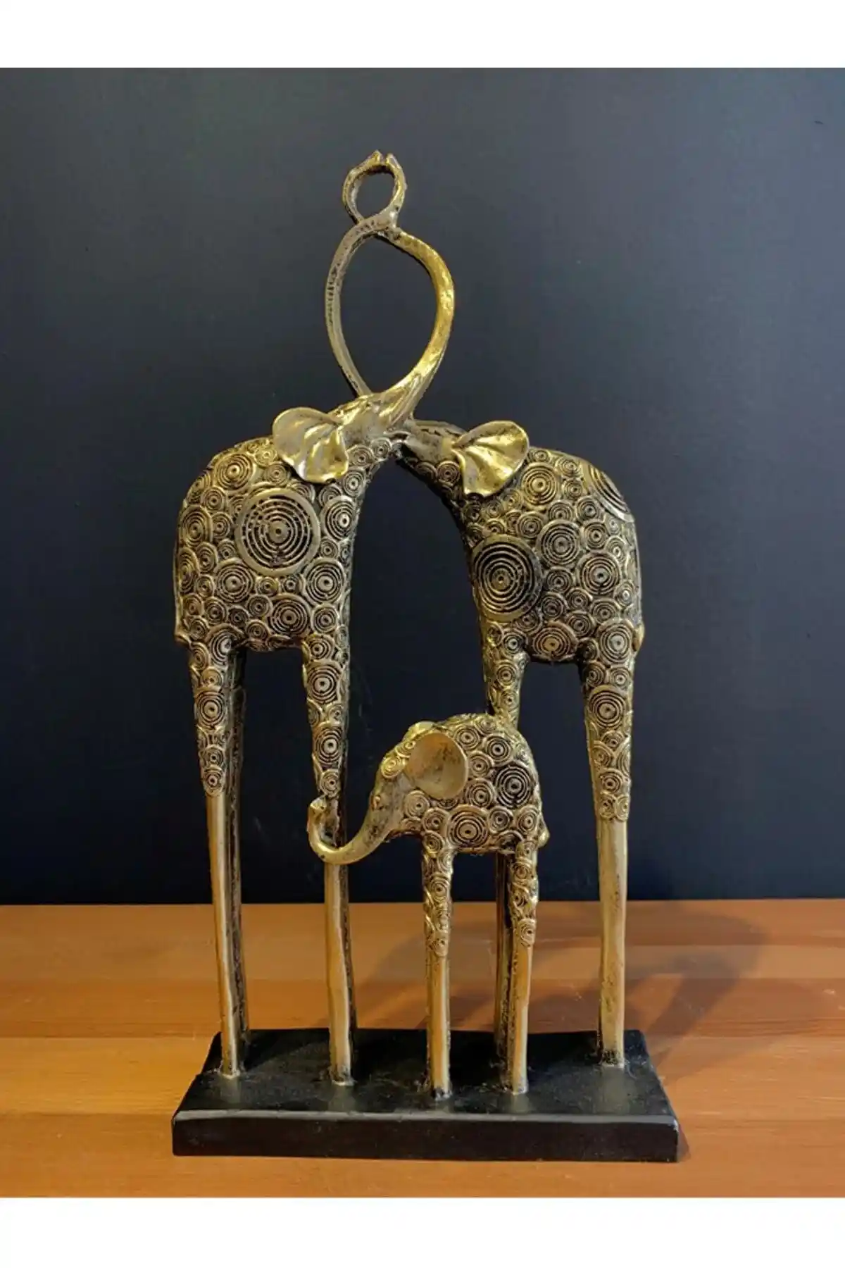 Mirart Project Dekoratif Uğurlu Fil Ailesi Heykel Biblo ile Modern Tasarımı Keşfedin