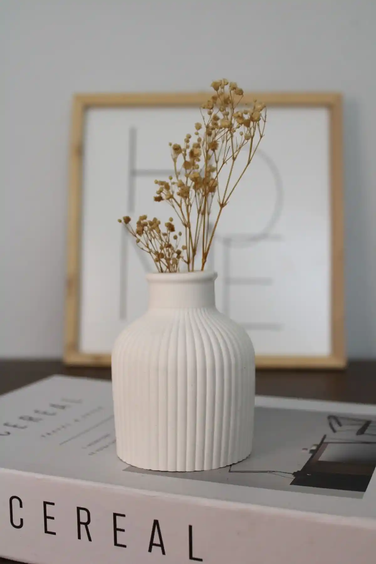 THE HB ATÖLYE Pampas Vazosu: El Yapımı Şık Betondan Estetik Bir Dekorasyon Öğesi