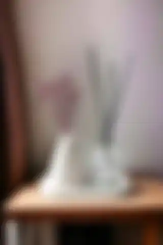 ALLEZA HOME Dekoratif Konik Pampas Kuru Çiçek Vazosu ile Şık ve Fonksiyonel Ev Dekoru