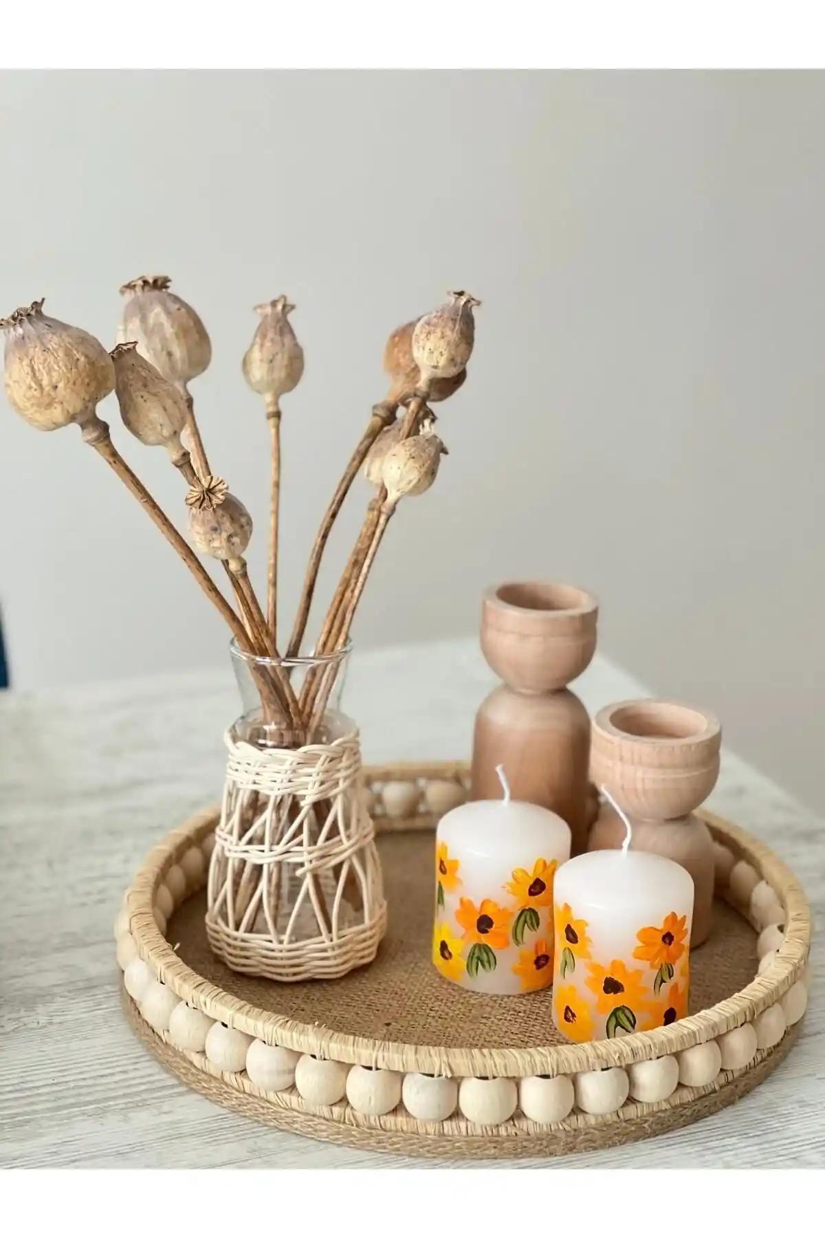 DEKOLOBİ 30 Cm El Yapımı Ahşap Boncuklu Dekoratif Tepsi ile Estetik ve Fonksiyonellik