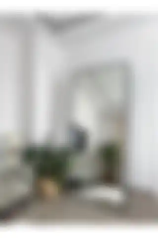EFFE YAPI DEKOR Siyah Metal Çerçeveli Ayaklı Boy Aynası: Şık ve Fonksiyonel