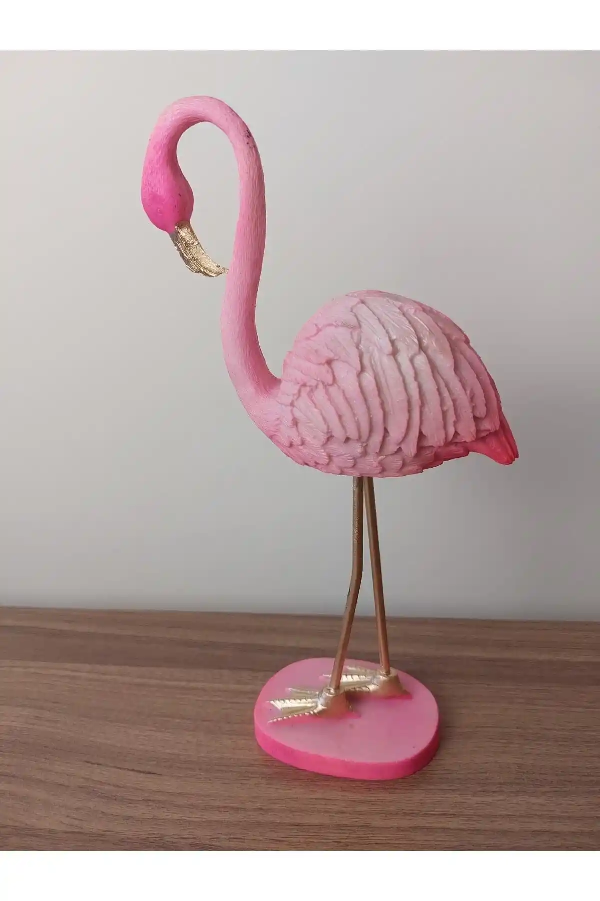 Gloriys Home & Decor'un Tek Pembe Flamingo Biblosu ile Modern Dekorasyon