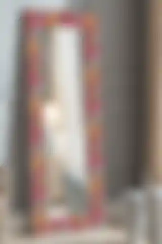 Hediyeler Kapında Pink Ethnic Dekoratif Boy Aynası: Fonksiyonel ve Şık Bir Seçenek