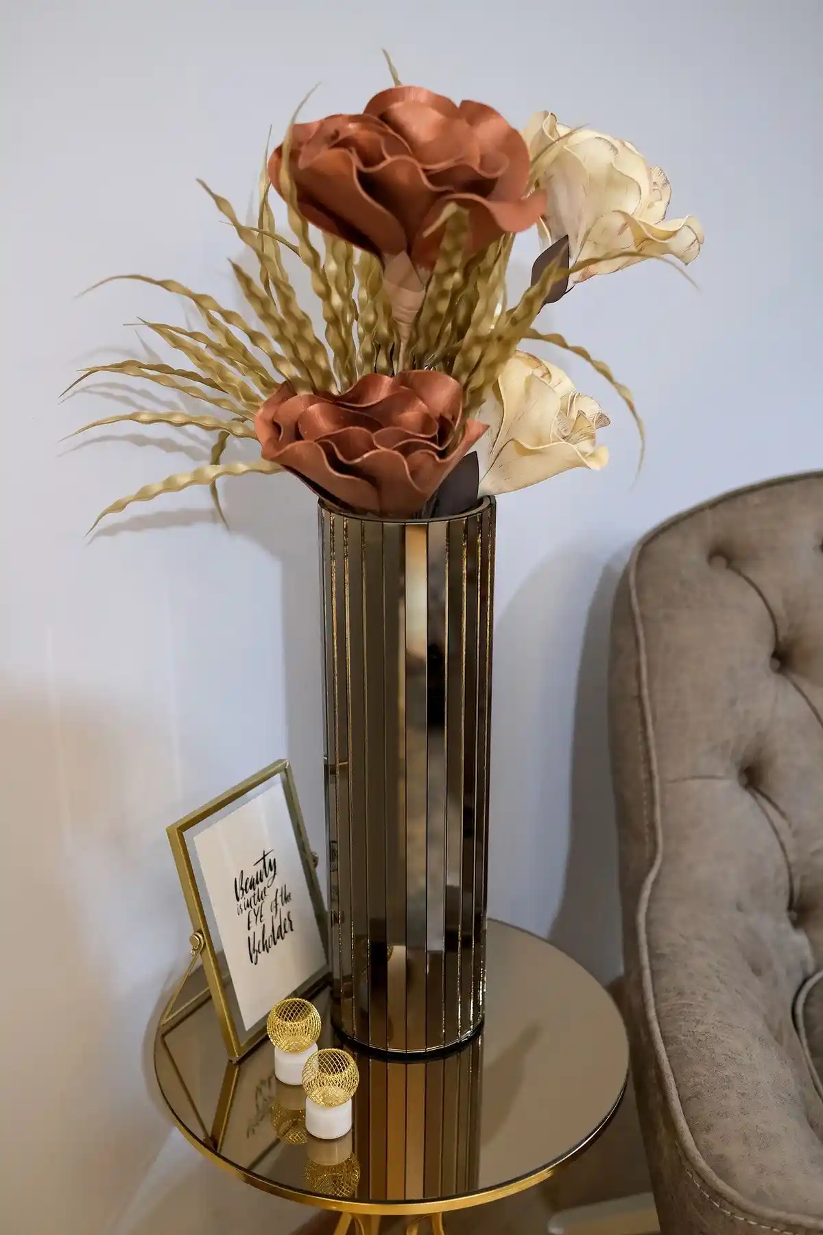 HOMİLA 45 Cm Bronz Aynalı Vazo ile Modern ve Şık Dekorasyon Fırsatları