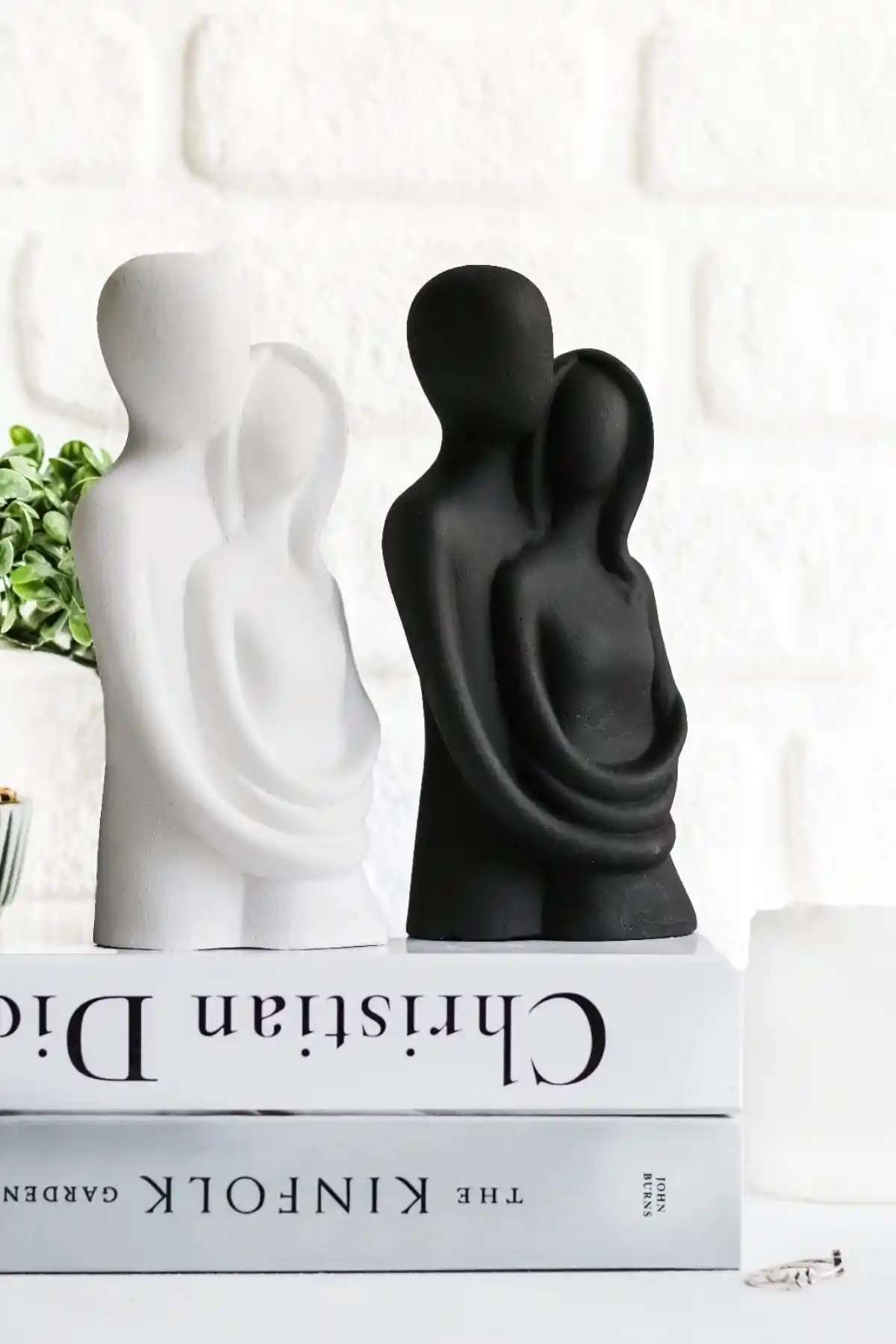 LALEZEN HOME Blue Avm 2li Sarılan Çift Heykeli: Modern ve Estetik Dekorasyon Ürünü