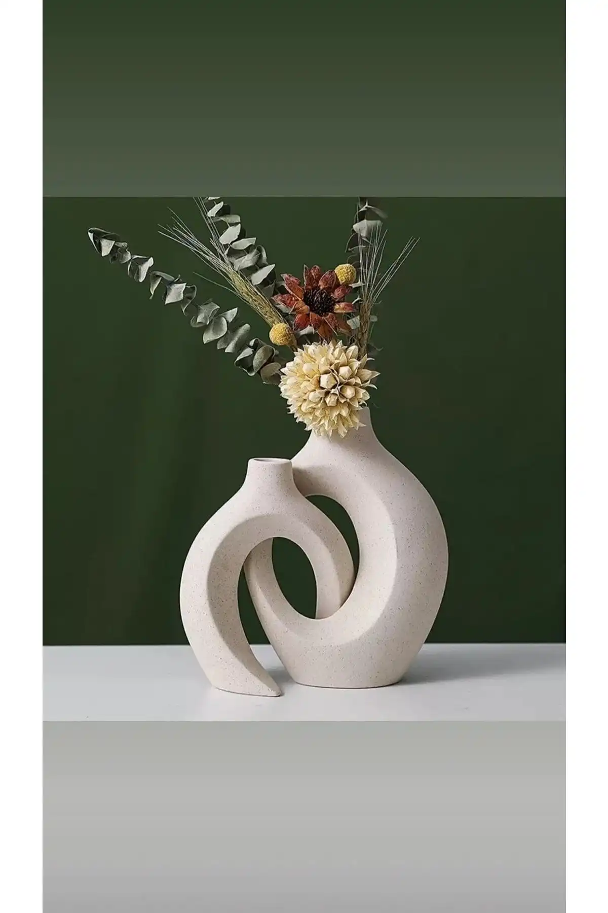 Littlest Home Sarmaşık Vazo 2’li Set: Modern Tasarım ve Kullanım Alanları
