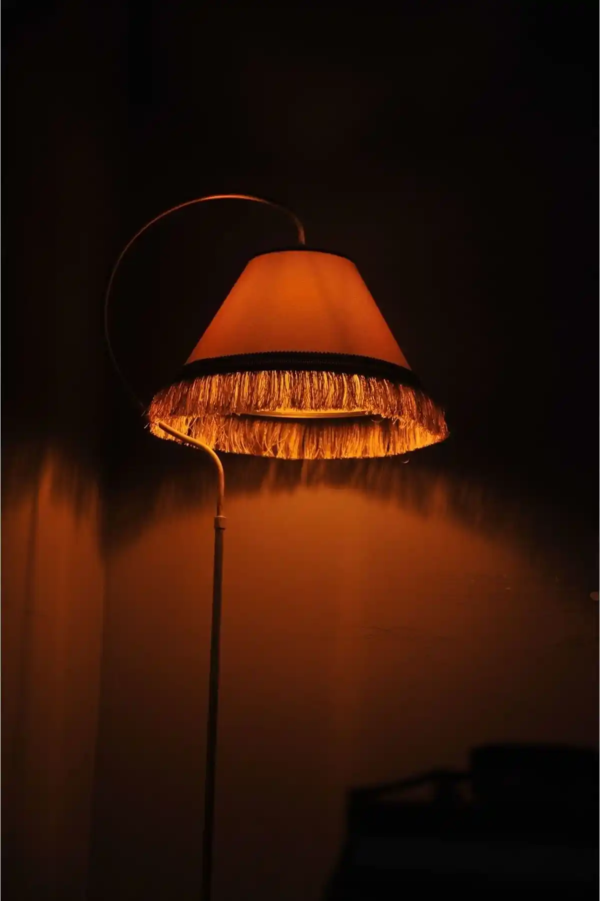 Venon Aydınlatma Lambader Çise: Şık ve Fonksiyonel Ev Aydınlatması