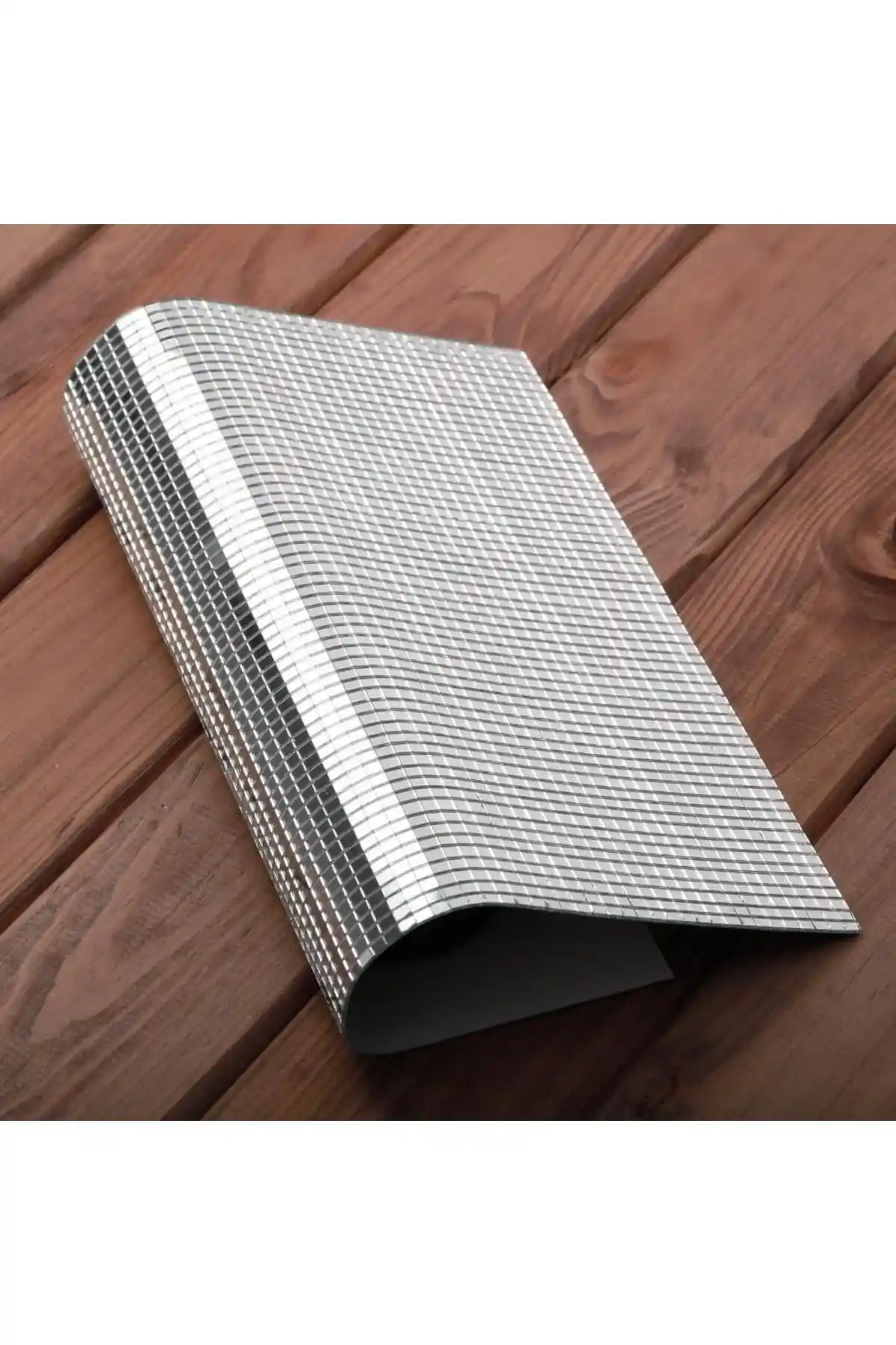 ALOHA Kendinden Yapışkanlı Buton Ayna: Fonksiyonellik ve Estetik İçin İdeal Seçim