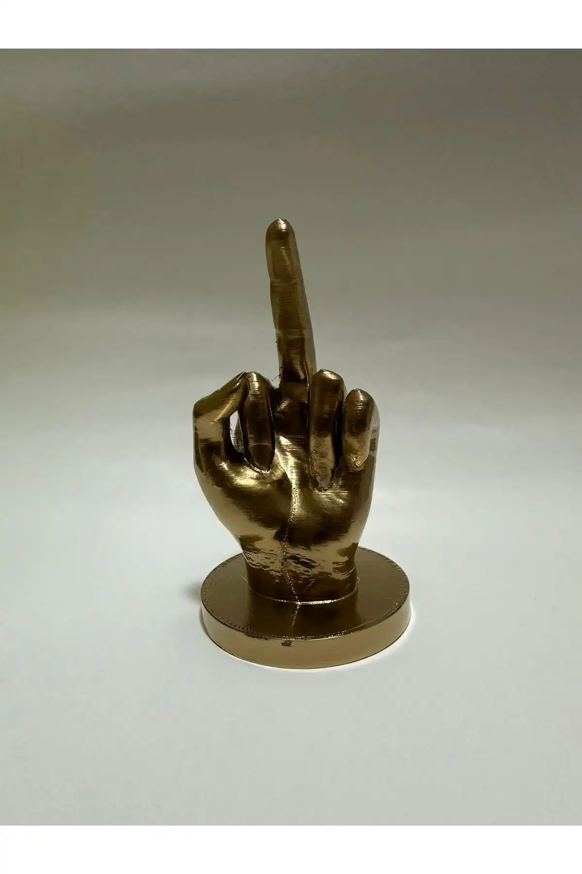 BamBam Sanat 3D Orta Parmak Heykel: Estetik ve Modern Tasarım