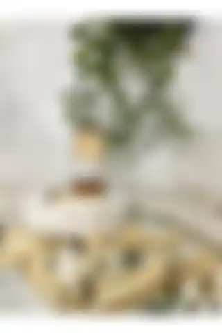 HomeKÜTÜK Standlı Cam Kibrit: Modern Tasarımlı ve Pratik Kullanım Sunan Aksesuar
