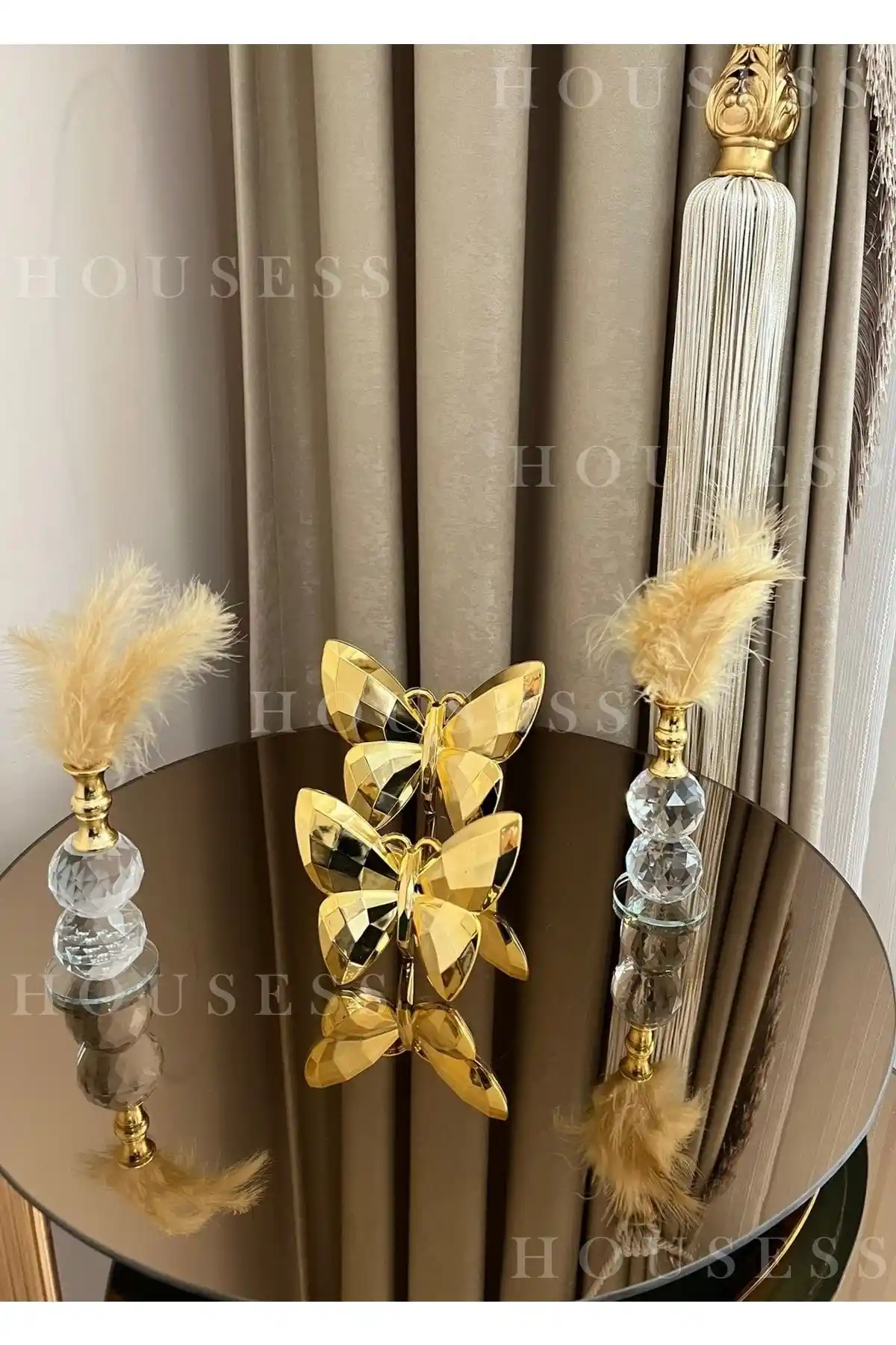 Housess Dekoratif 2'li Gold Kelebek ve 2 Katlı Gold Tüylük Biblo Süs Özellikleri