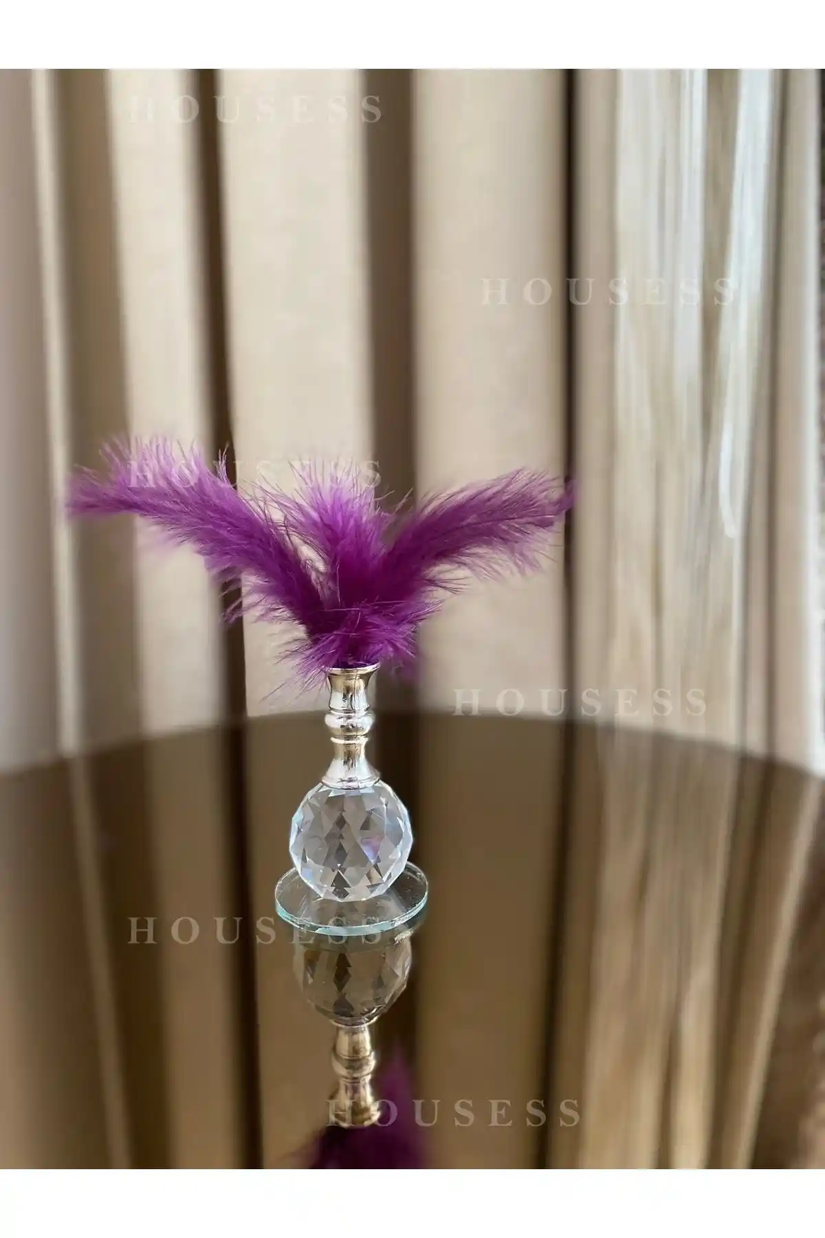 Mor Tüylü Gümüş Kristal Top Biblo ile Modern Dekorasyon Fikirleri