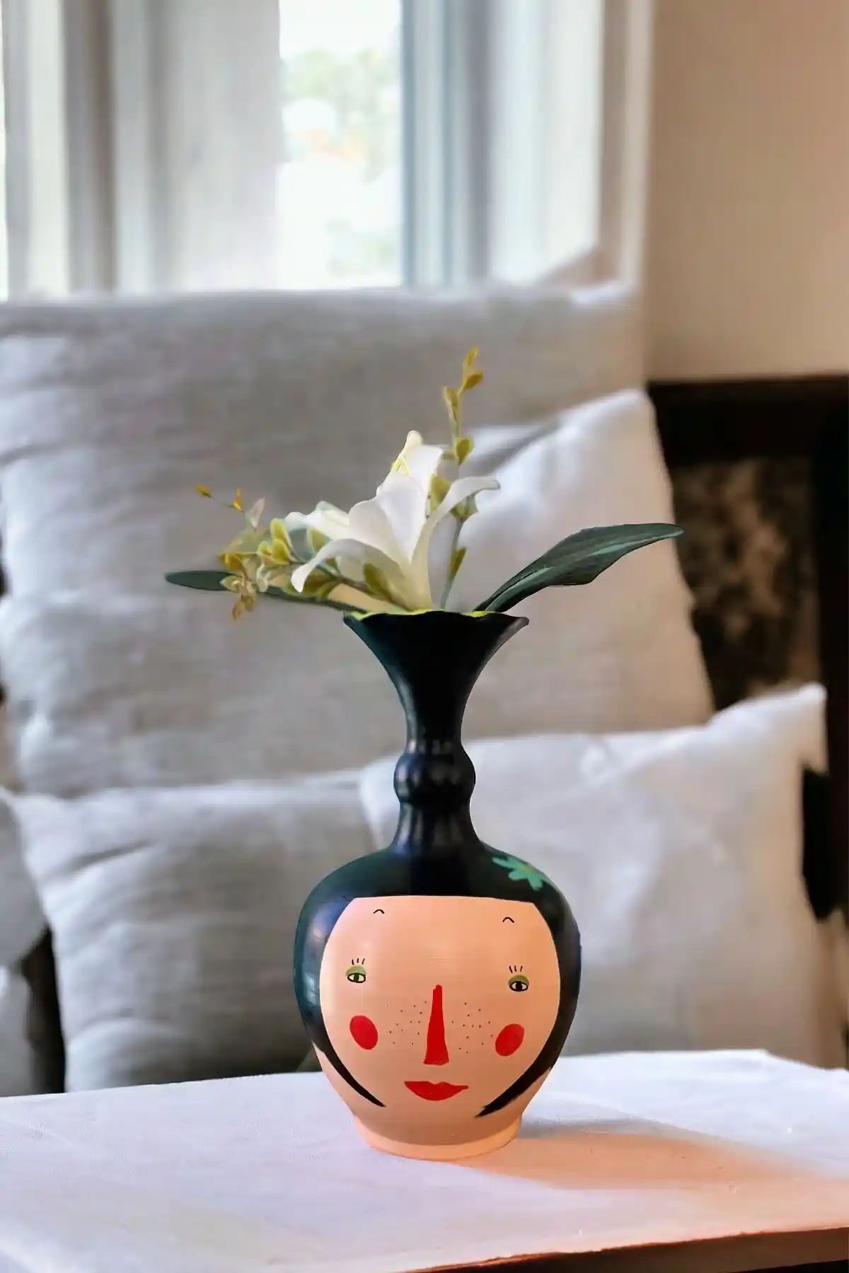 ARİENEL Seramik Vazo | Mathilda ile Ev Dekorasyonunda Şıklığın İncelikleri