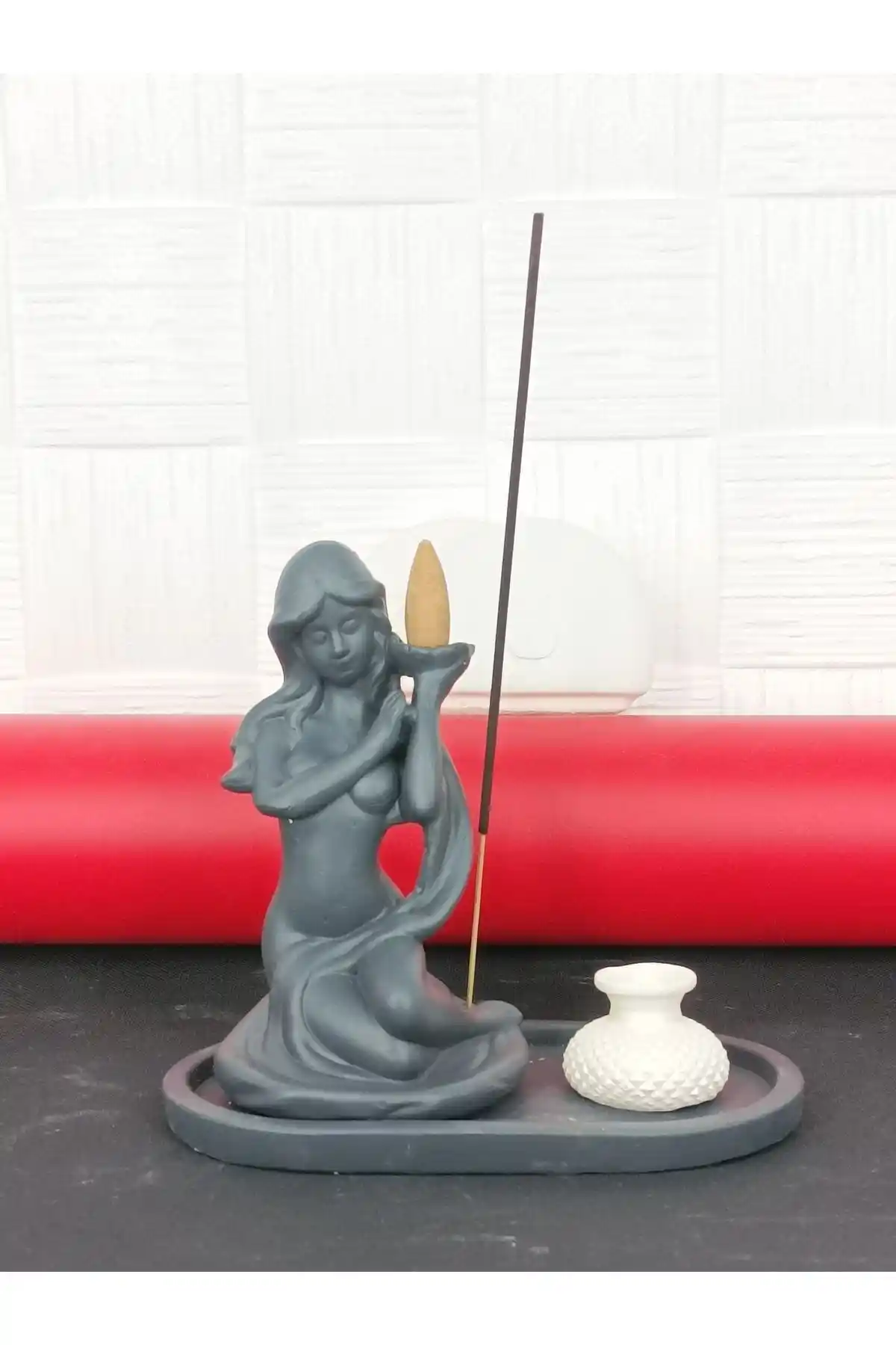 Elvanhobi Tütsü Biblo İncelemesi: Modern Tasarım ve Huzurlu Atmosfer Yaratma