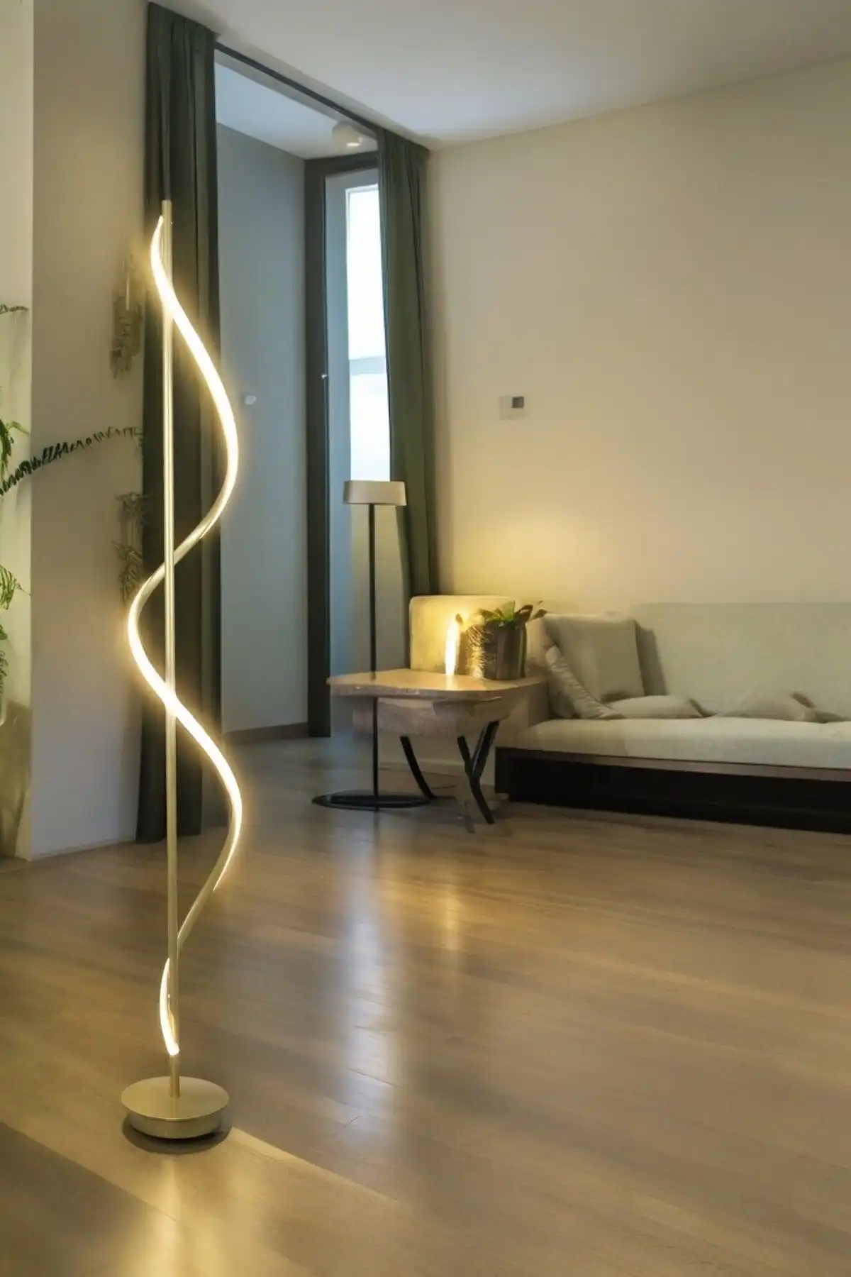 FER Avize Violet: Modern Tasarımlı Ledli Lambader ile Mekânınızı Aydınlatın