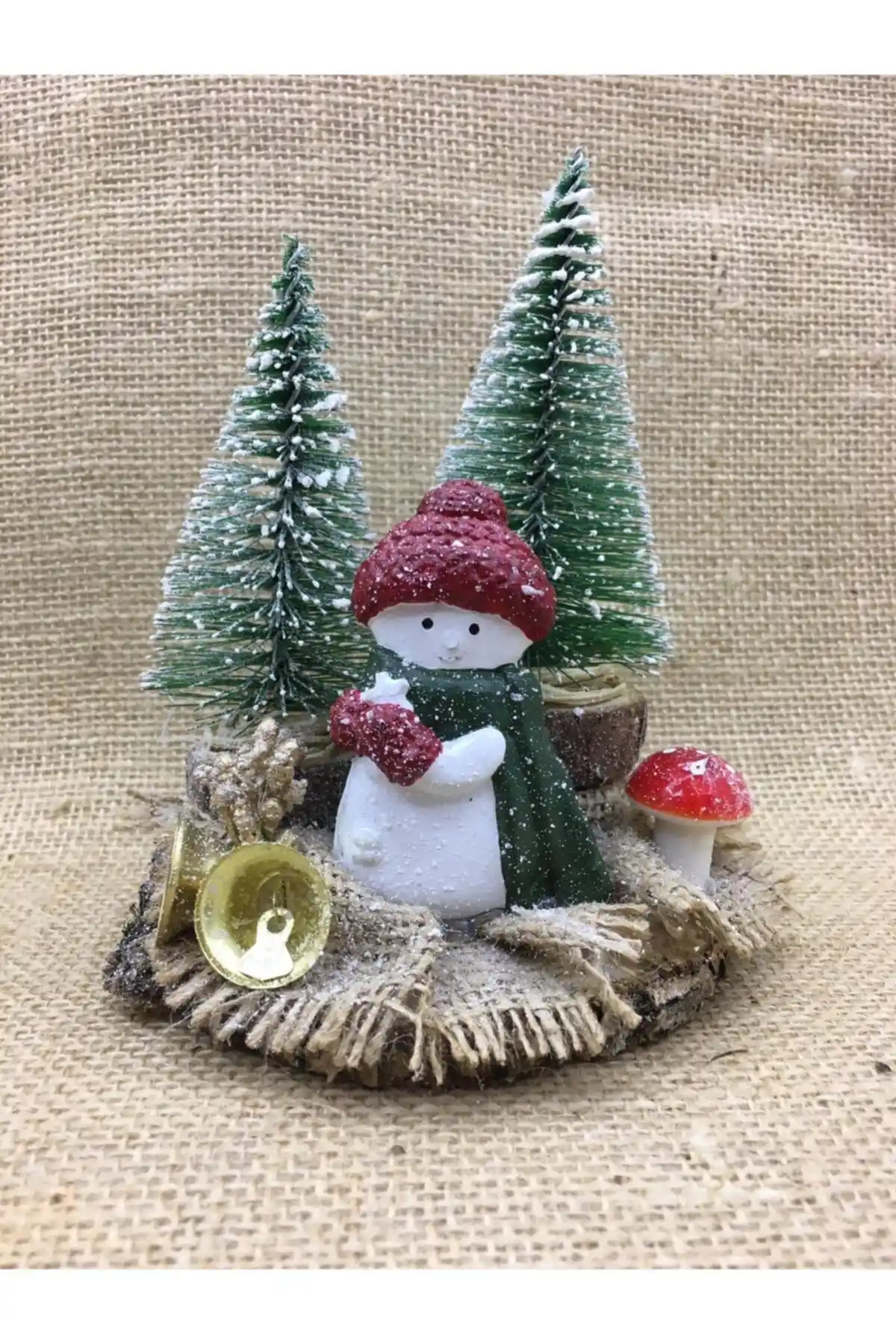 Çam Ağaçlı Kardan Adam Dekoratif Süs ile Evinize Doğal Bir Dokunuş Kazandırın