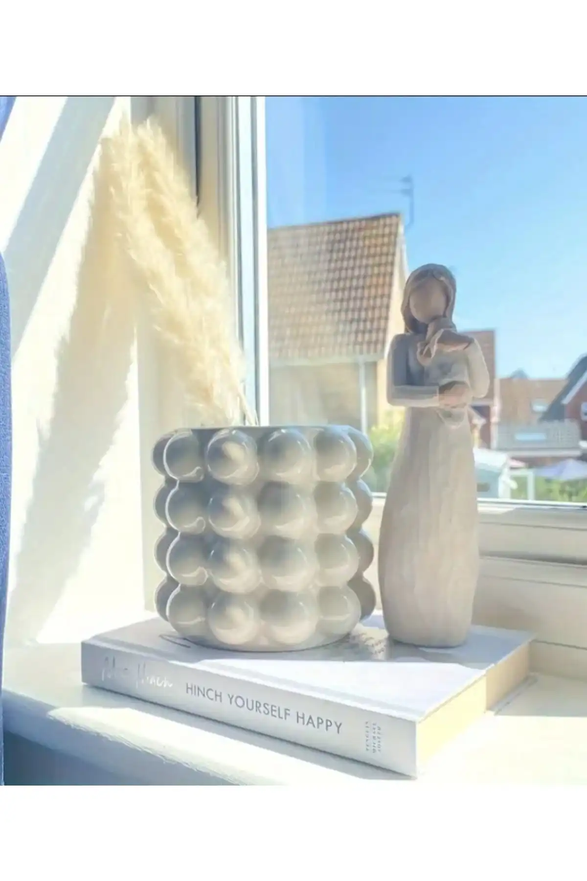 DNZDESIGN Beyaz Renk Bubble Beton Vazo: Modern Tasarım ve El Yapımı Detaylar